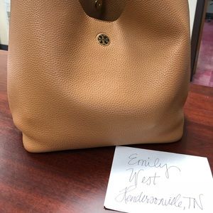 Like new Tory Burch leather purse